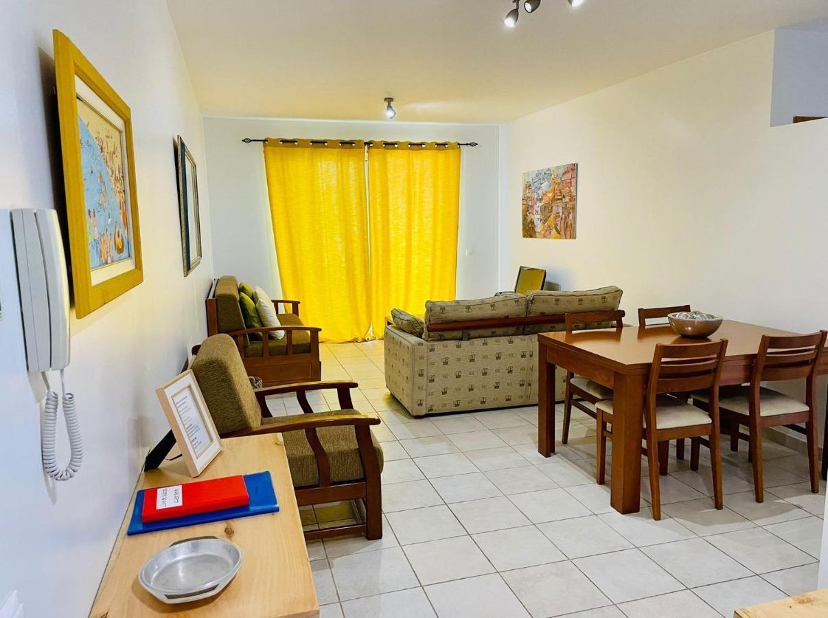 Da Vila, Porto Santo. Porto Santo